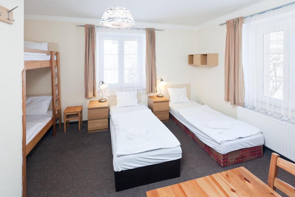 Pytloun Penzion Zeleny Haj Liberec Ruang foto